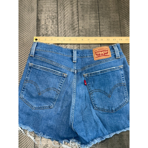 Levi’s High Rise Distressed Denim Shorts Size 30 - Picture 5 of 6